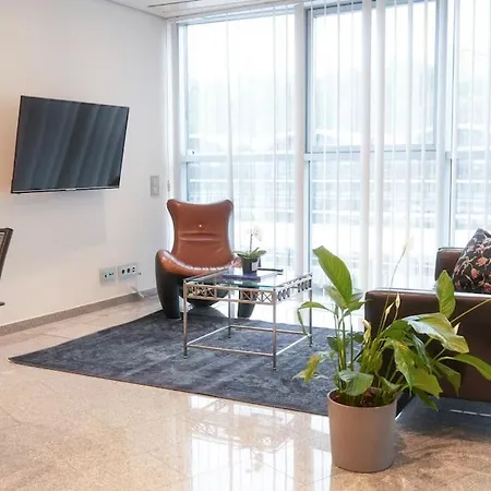 Exklusive Stadtoase Design-wohnung - Panoramablick Apartment